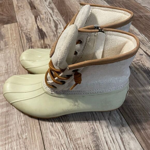 SPERRY Waterproof Boot 9.5 M Metallic Cream Boat Boots Women STS83234 - Picture 8 of 11